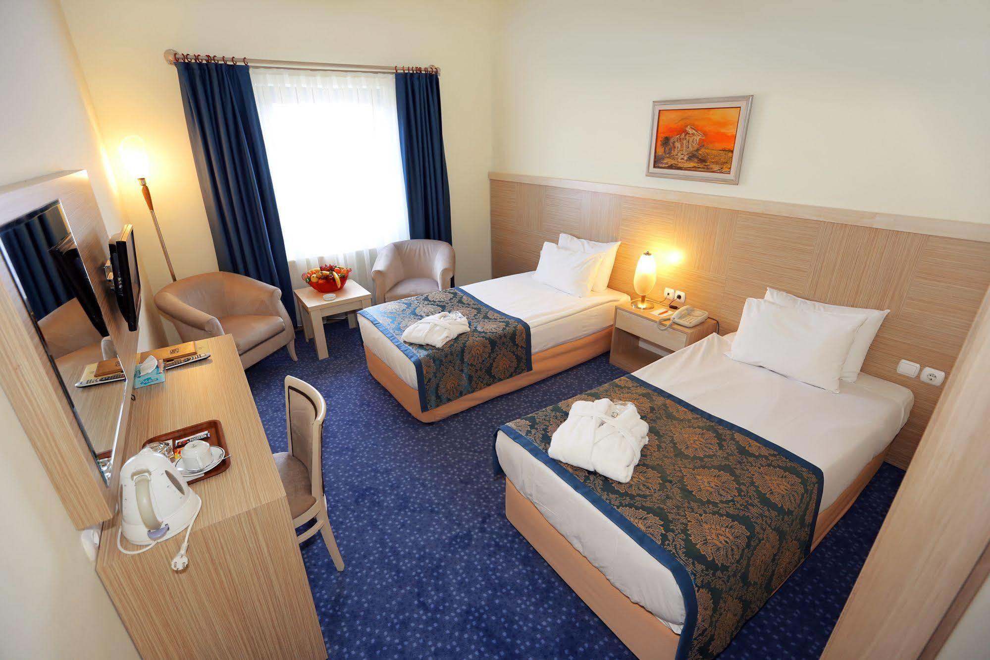 King Hotel Cankaya Анкара Екстер'єр фото