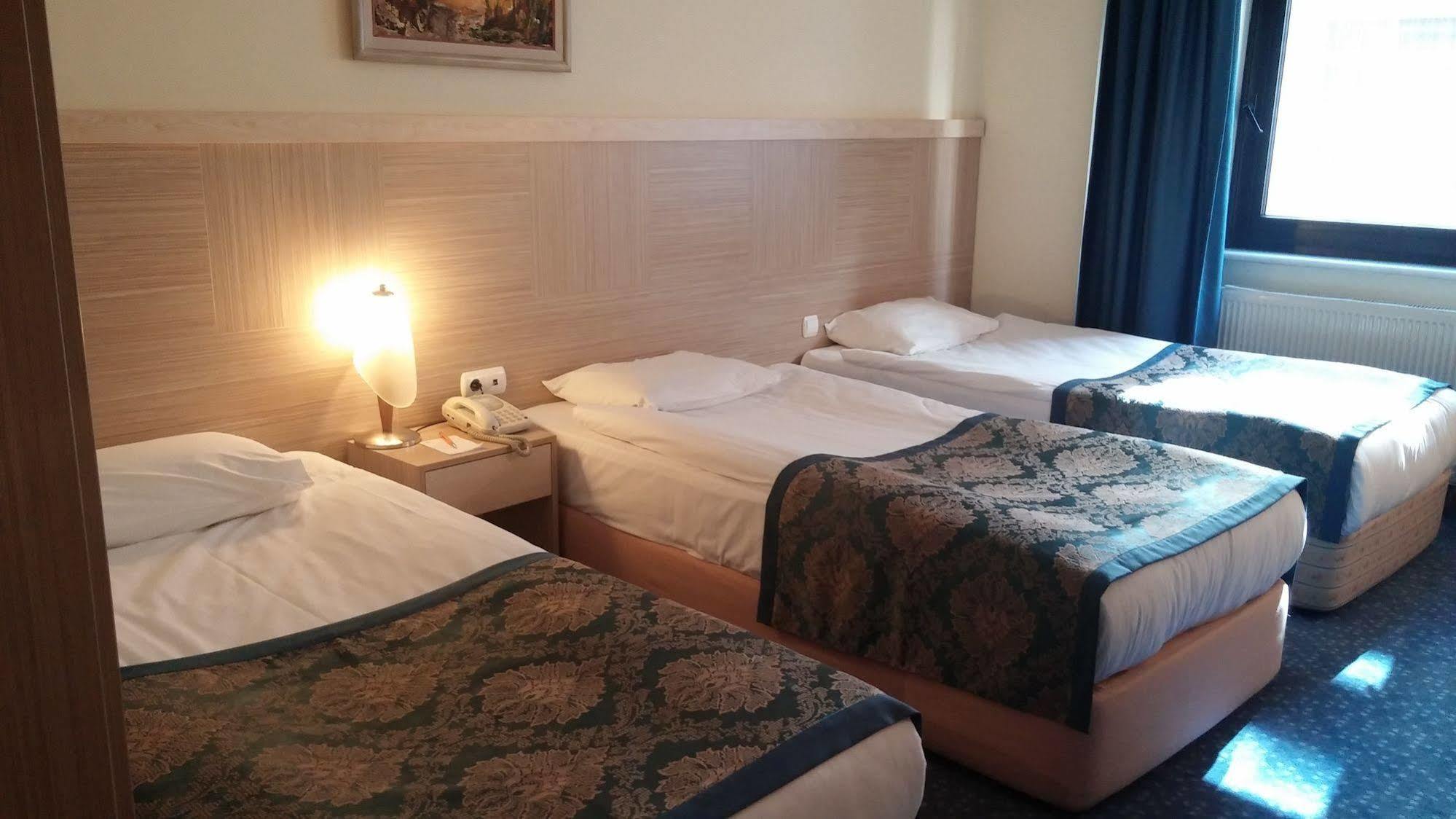 King Hotel Cankaya Анкара Екстер'єр фото